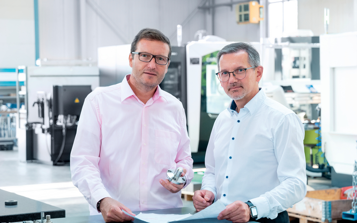 Mayer Präzision Customer Story DMG MORI DMG MORI Canada